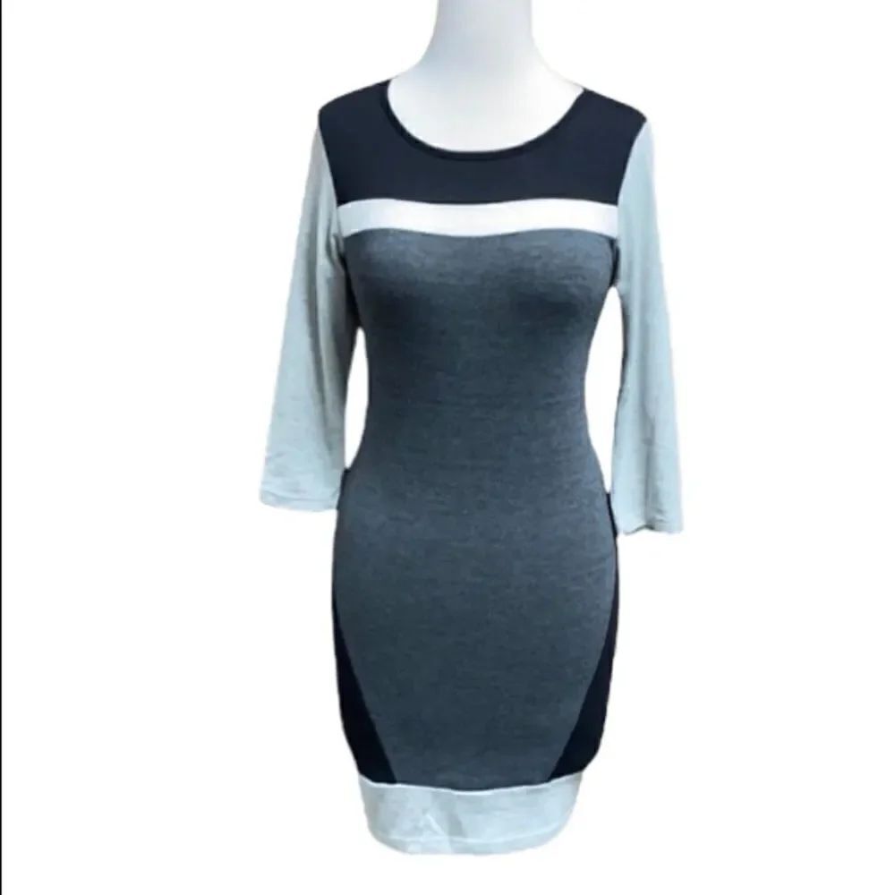 Monteau Color Block 3/4 sleeve knit Dress Size S